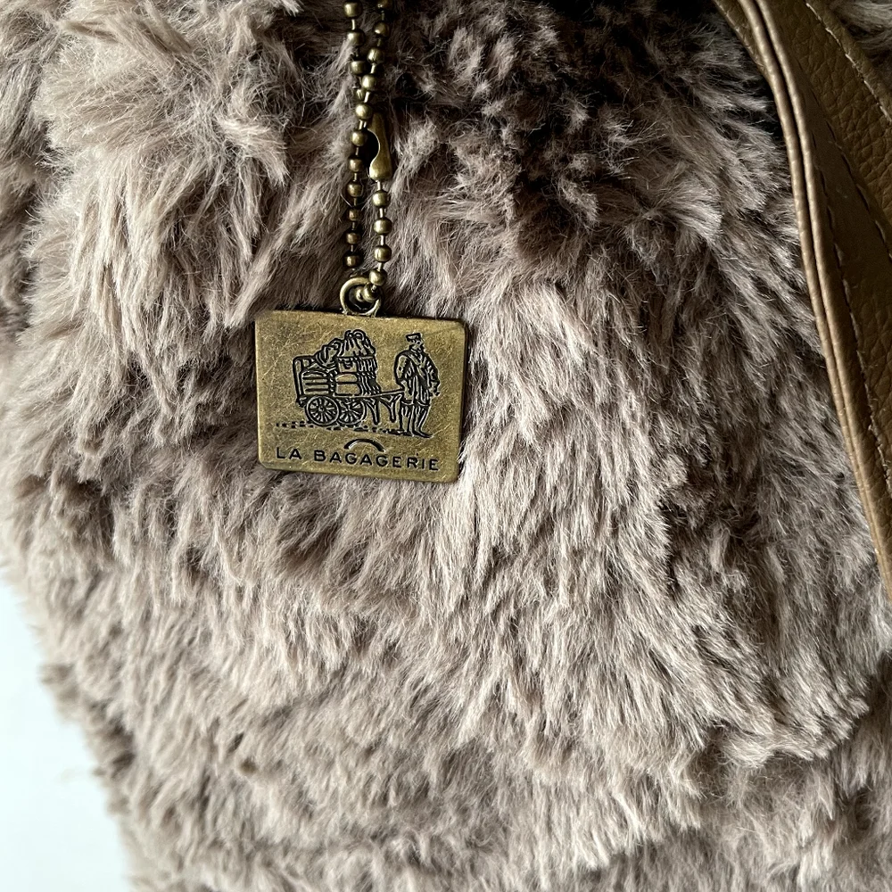 L A bagagerie imported fur bag - Picture 5 of 11